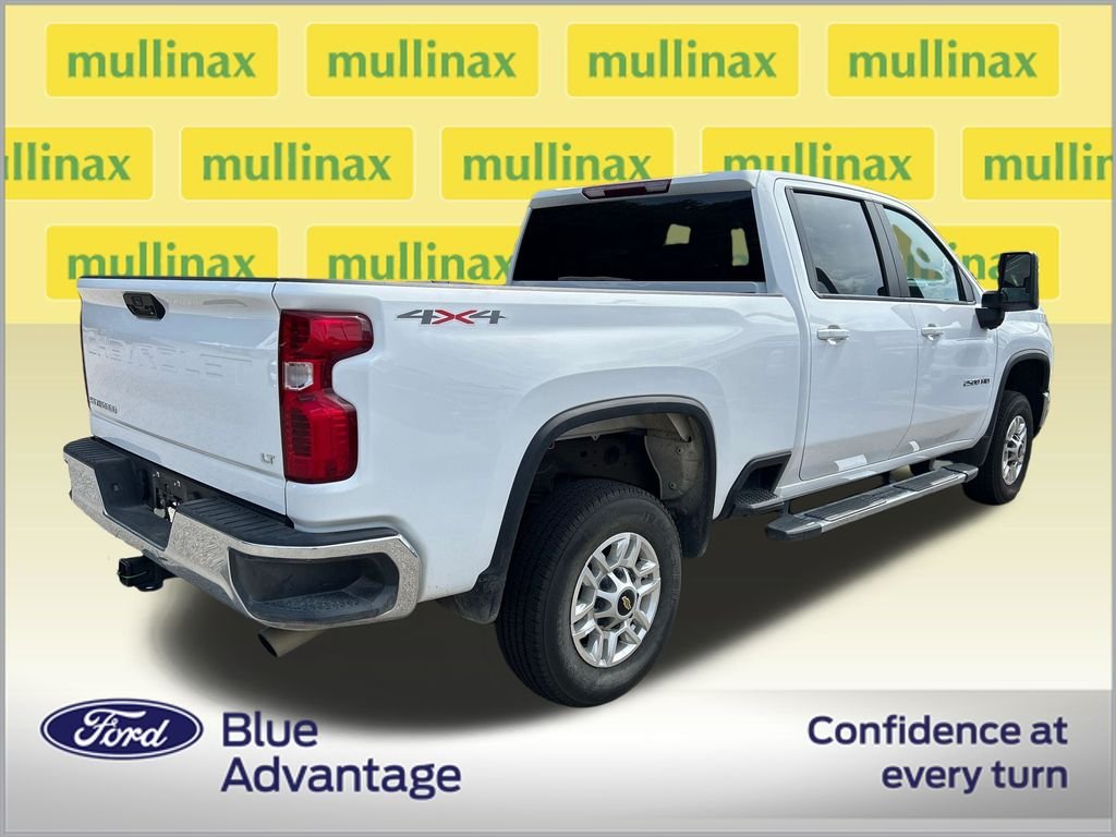 Used 2025 White Chevrolet LT image 2