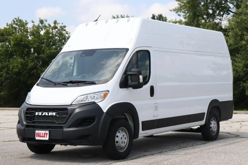 Used 2023 White Ram Super High Roof image 5