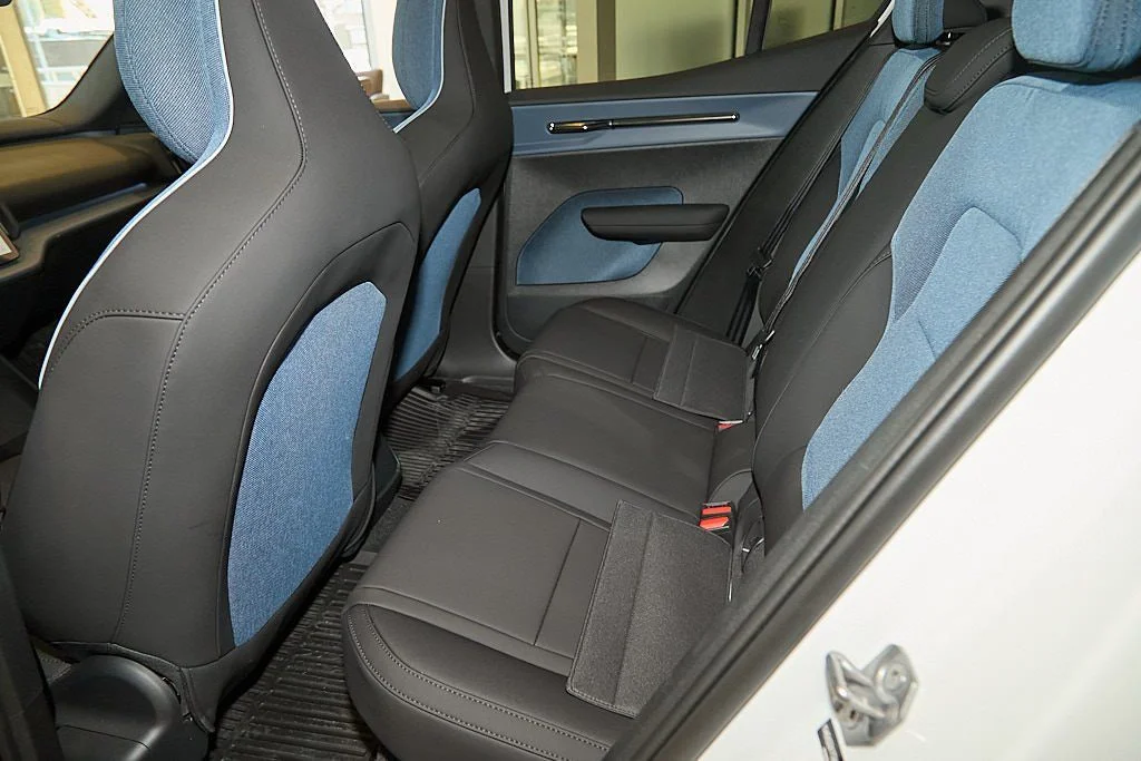 New 2026 Crystal White Volvo Plus image 14