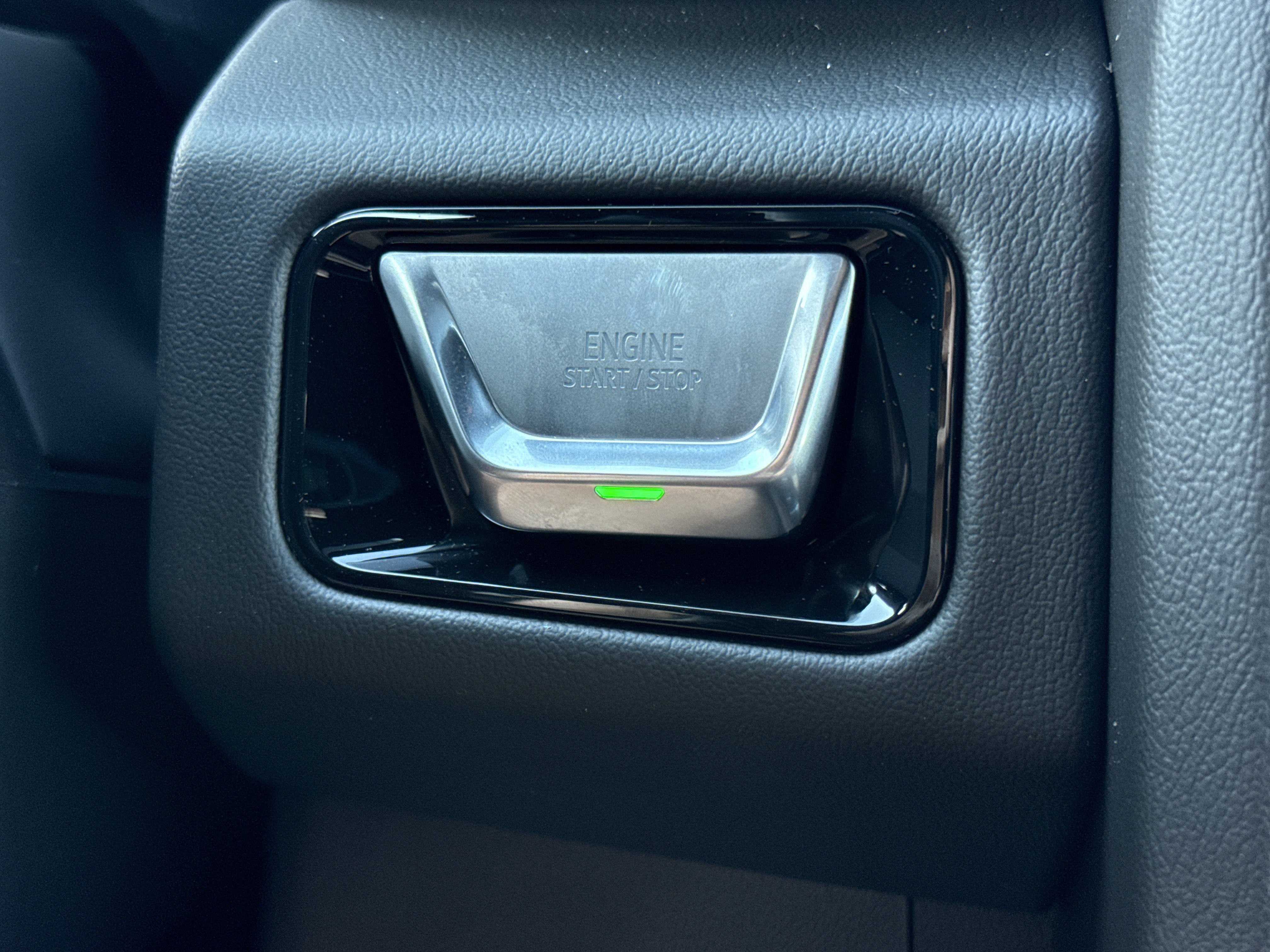 2026 GMC Yukon Denali - Photo 30