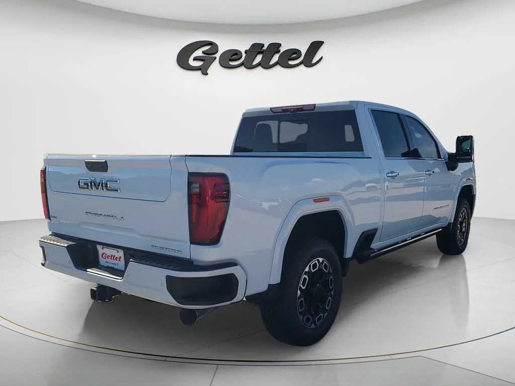 New 2026 Glacier White Tricoat GMC Denali Ultimate image 5
