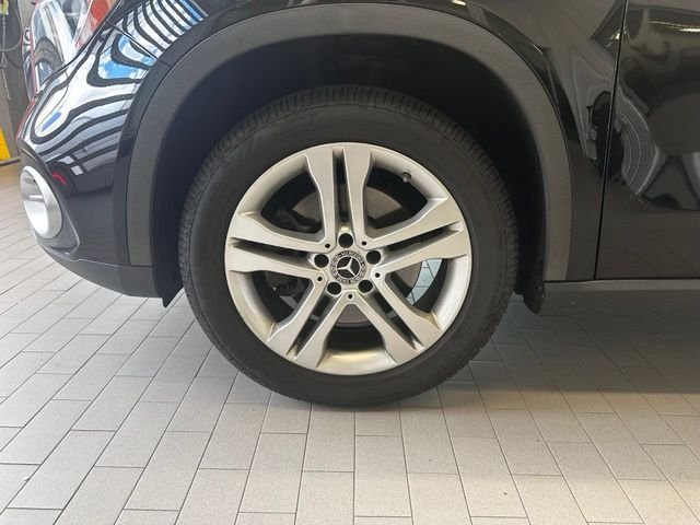 Used 2019 Black Mercedes-Benz GLA 250 image 9