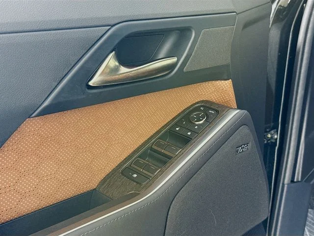 Used 2025 Black Lexus 550 Luxury+ image 18