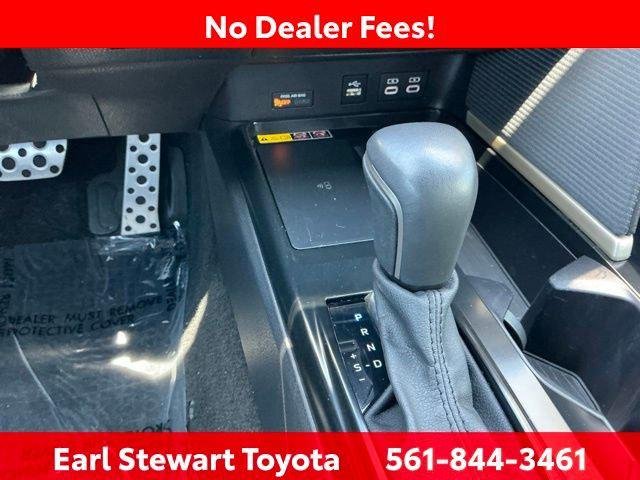 Certified Used 2025 PRECIOUS METAL Toyota  image 29