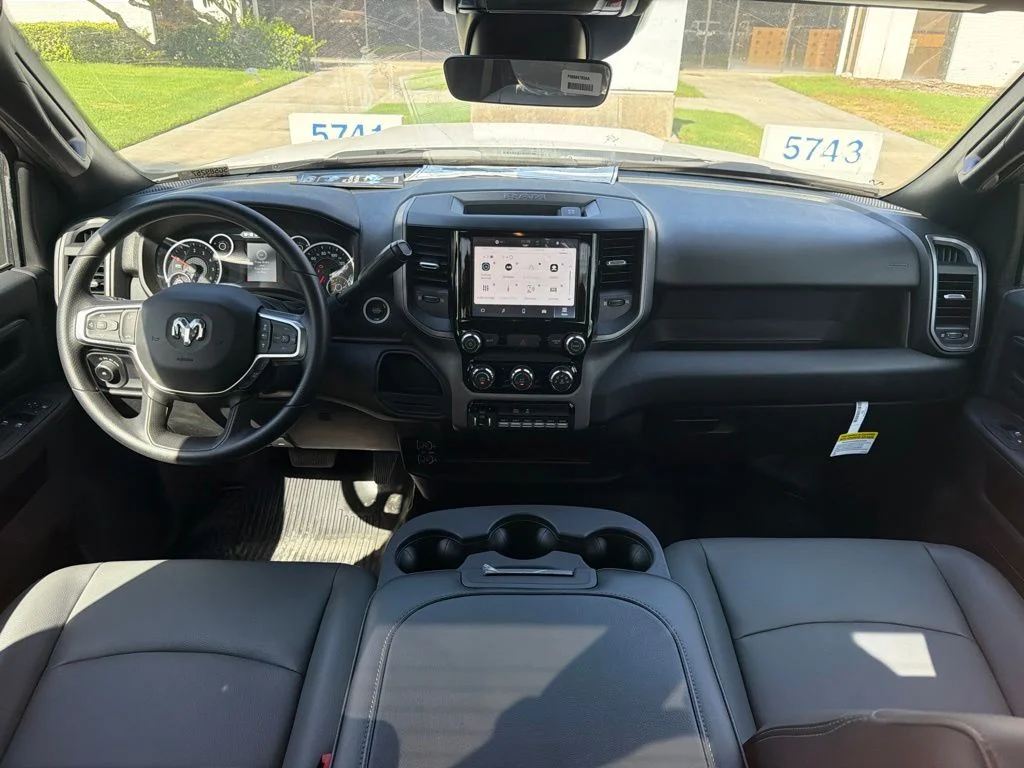 2025 RAM 3500 Chassis Tradesman - Photo 10