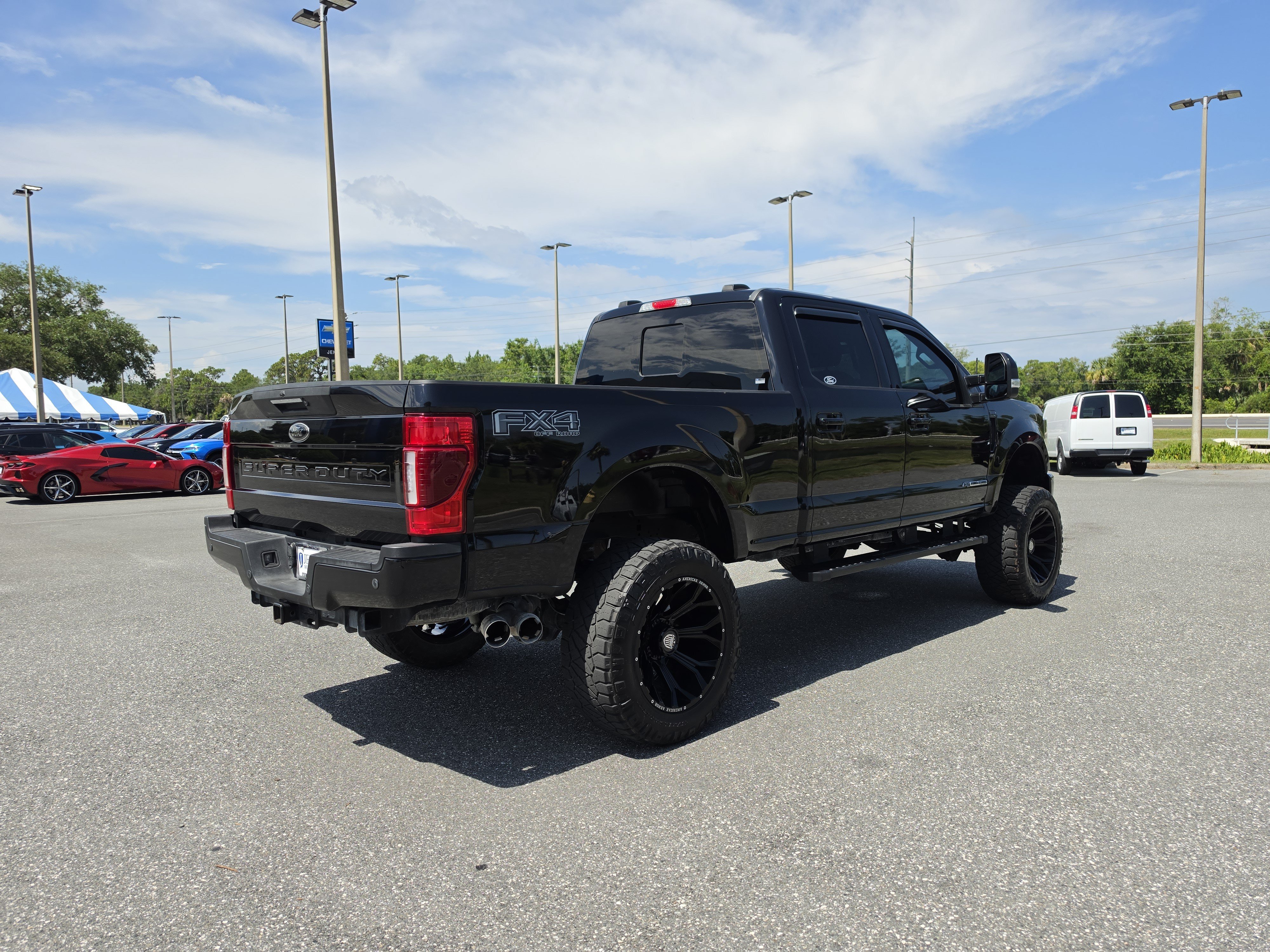 Used 2022 Black Metallic Ford LARIAT image 5