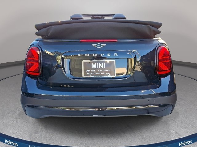 New 2026 Black MINI Iconic image 4
