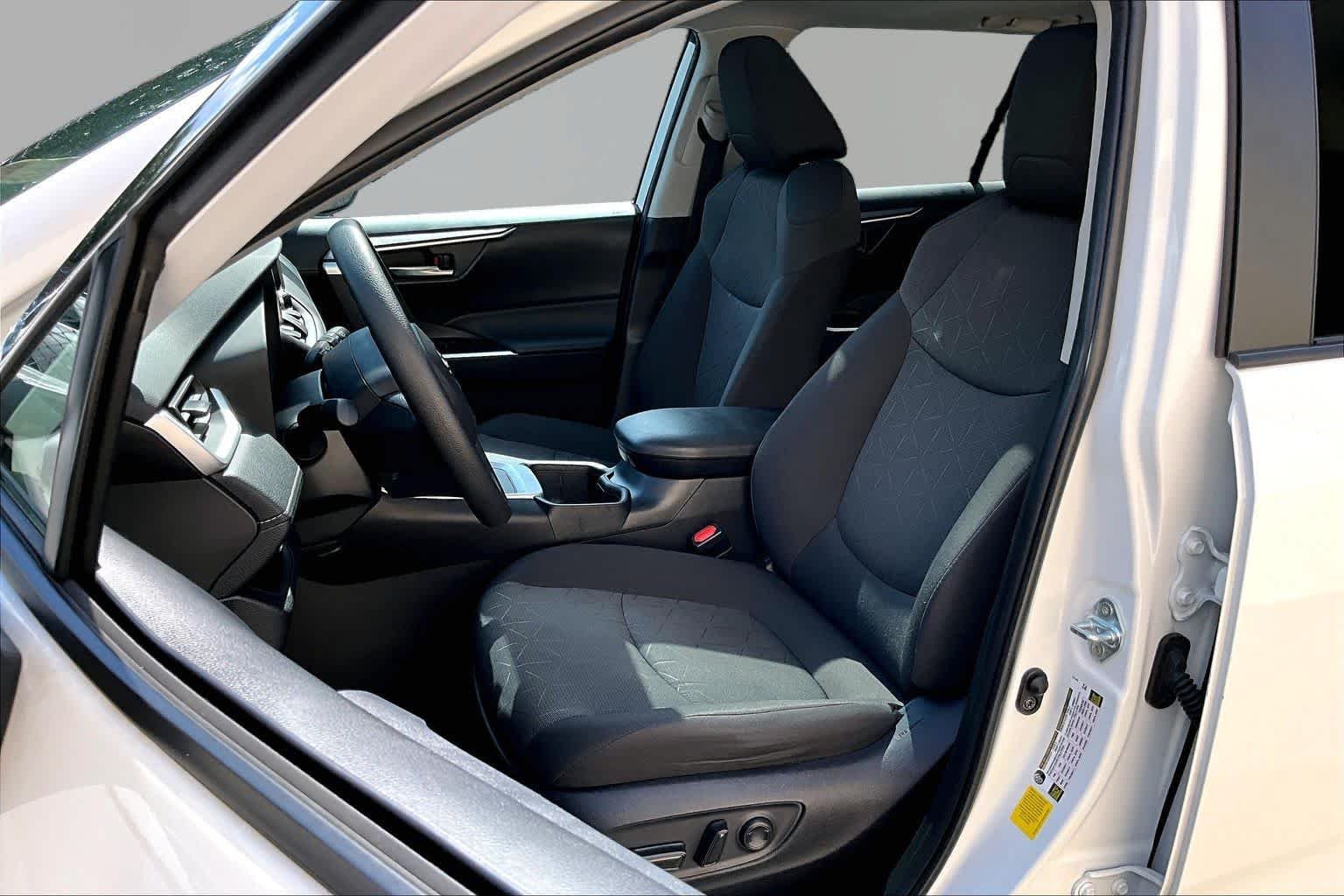 Used 2024 Ice Cap Toyota XLE image 8