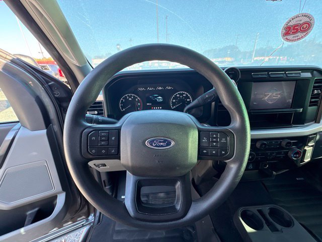 Used 2023 Gray Ford XL image 9
