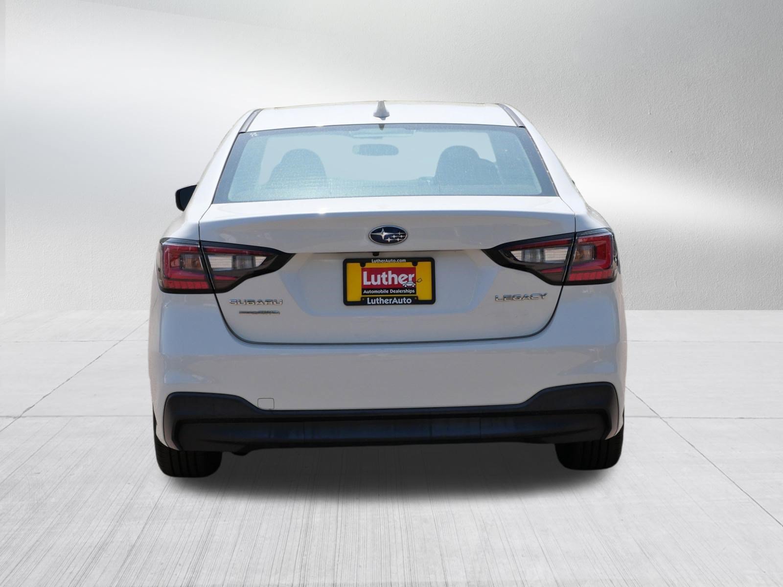 Used 2022 Crystal White Pearl Subaru CVT image 6