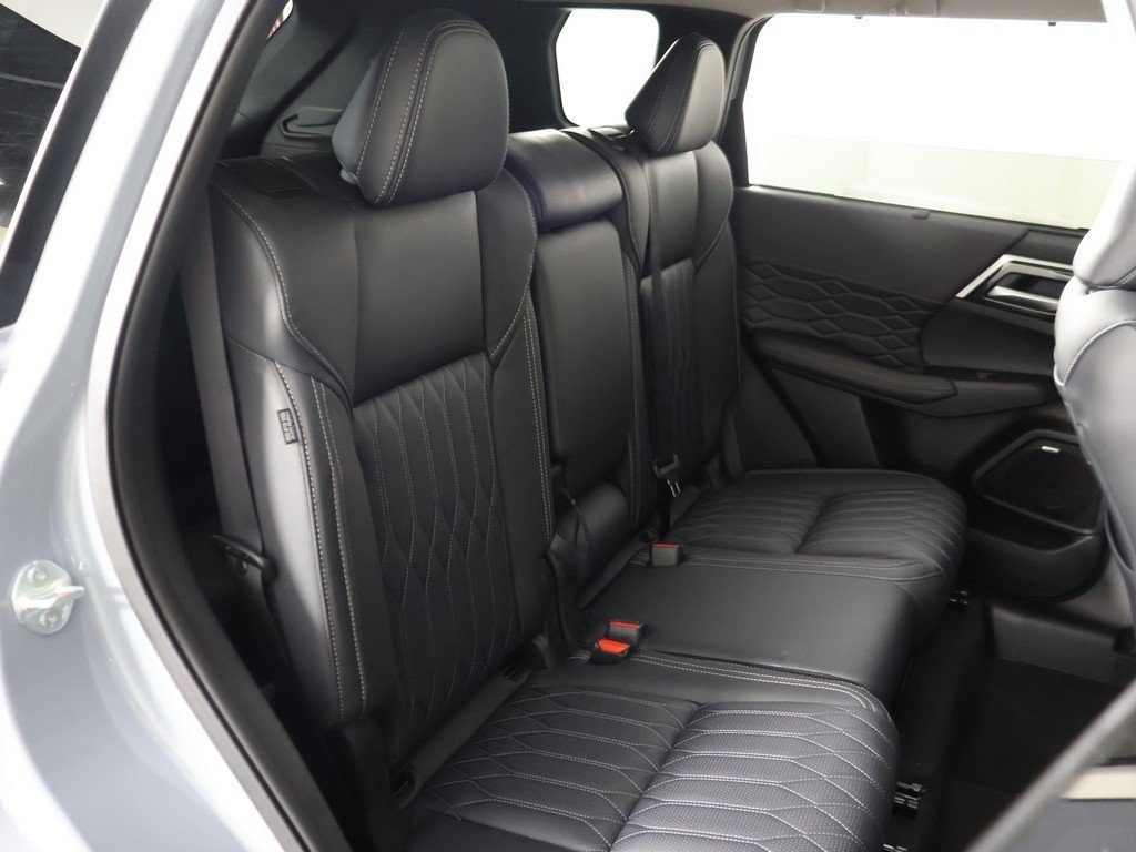 2026 Mitsubishi Outlander SEL - Photo 38
