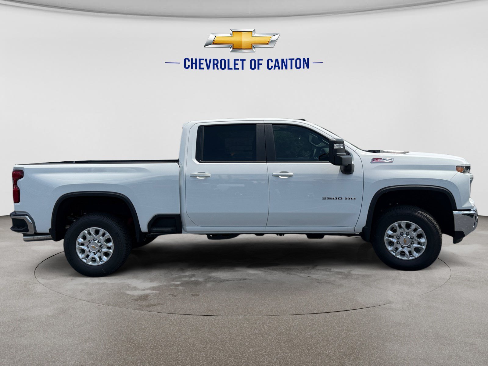 2026 Chevrolet Silverado 3500 HD LT - Photo 4