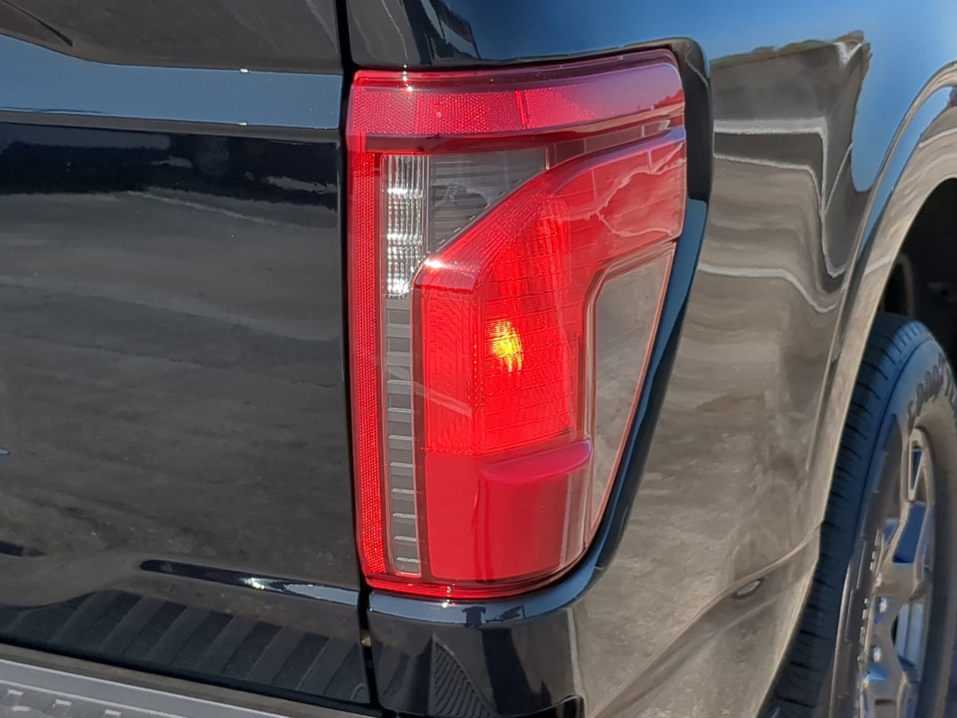 New 2026 Agate Black Metallic Ford STX Crew Cab Pickup image 42