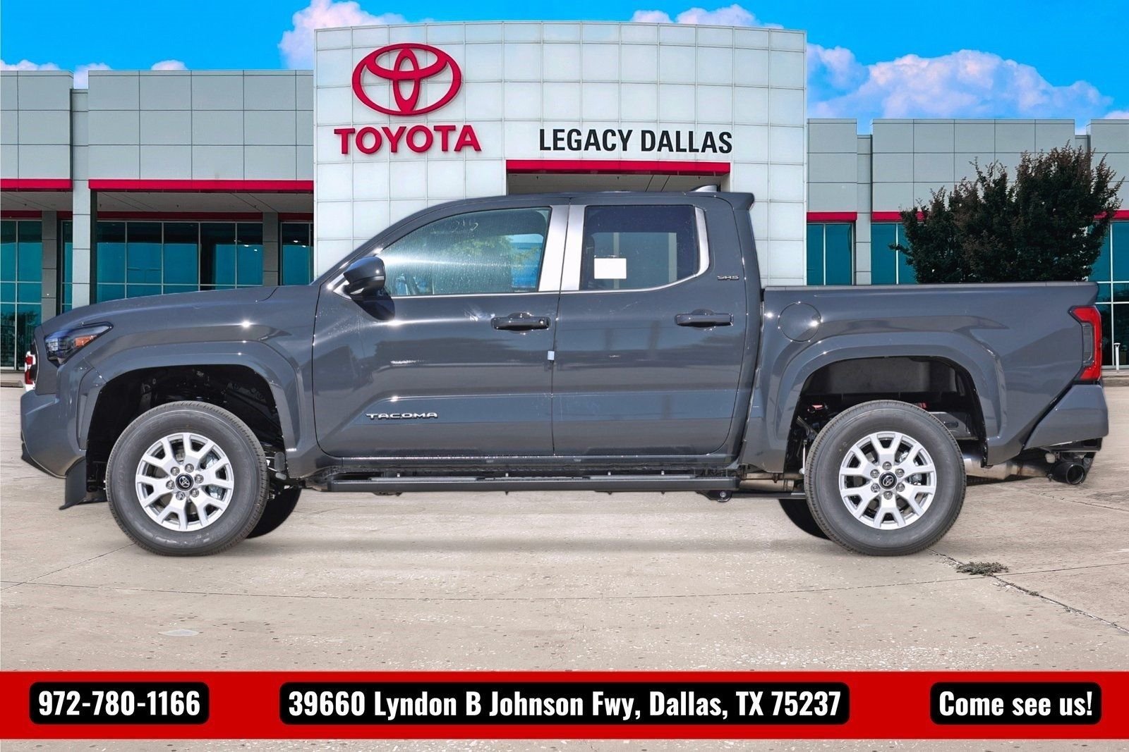 2025 Toyota Tacoma SR5 - Photo 6