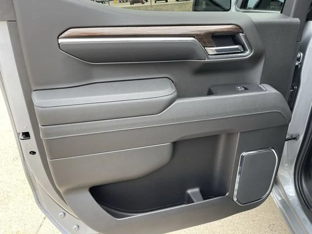New 2026 Sterling Gray Metallic Chevrolet LT image 12