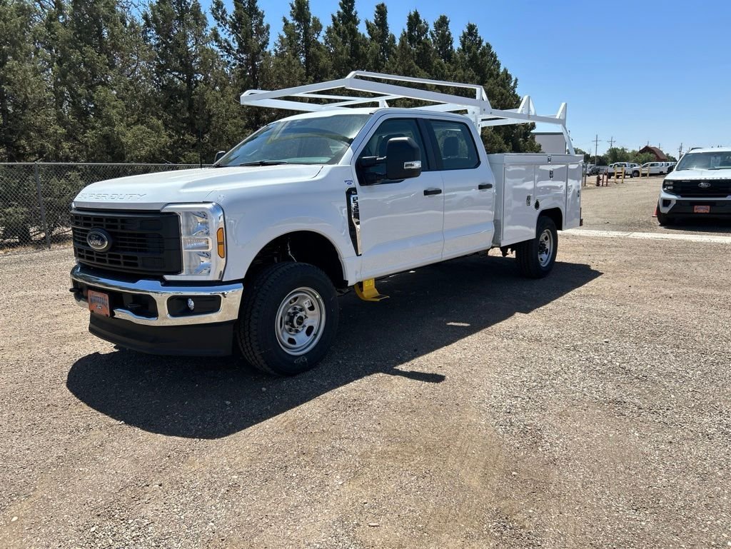 2026 Ford F-350 XL 4x4 Crew Cab 8' Box SRW's photo