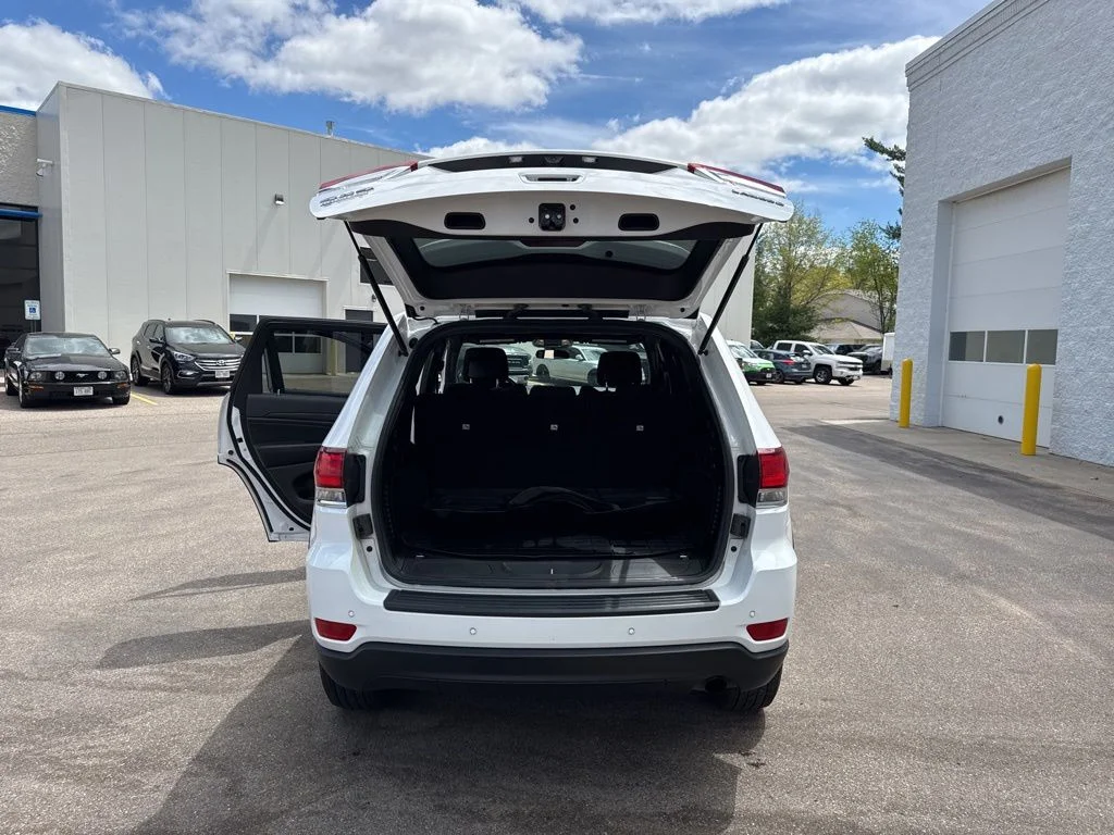 Used 2020 Bright White Clearcoat Jeep Laredo image 37