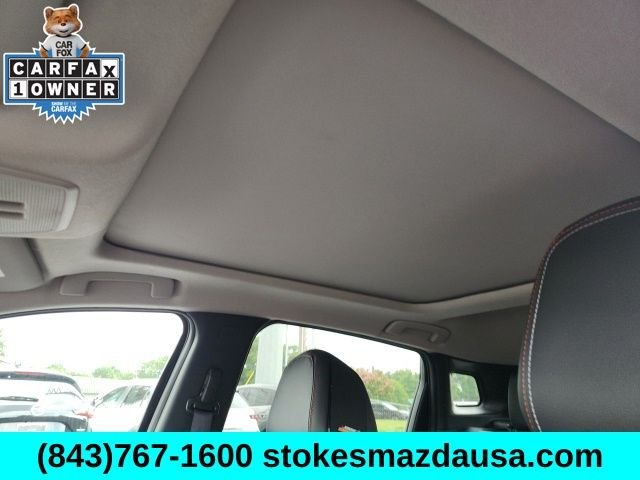 Used 2025 Black Nissan SR image 3