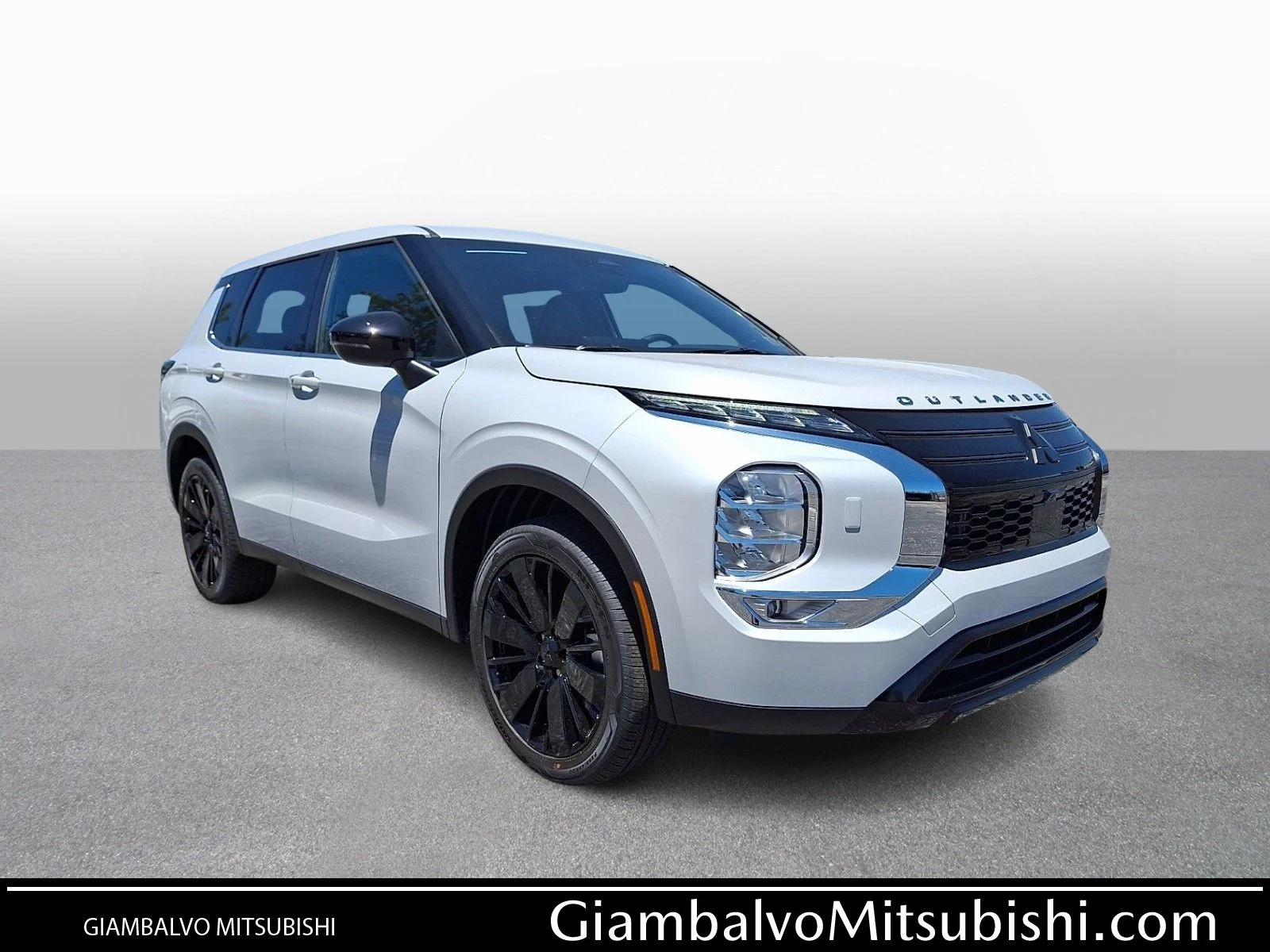 New 2026 White Mitsubishi LE image 1