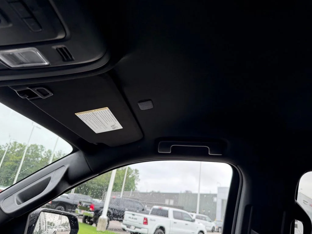 Used 2023 Black Chevrolet LT image 17