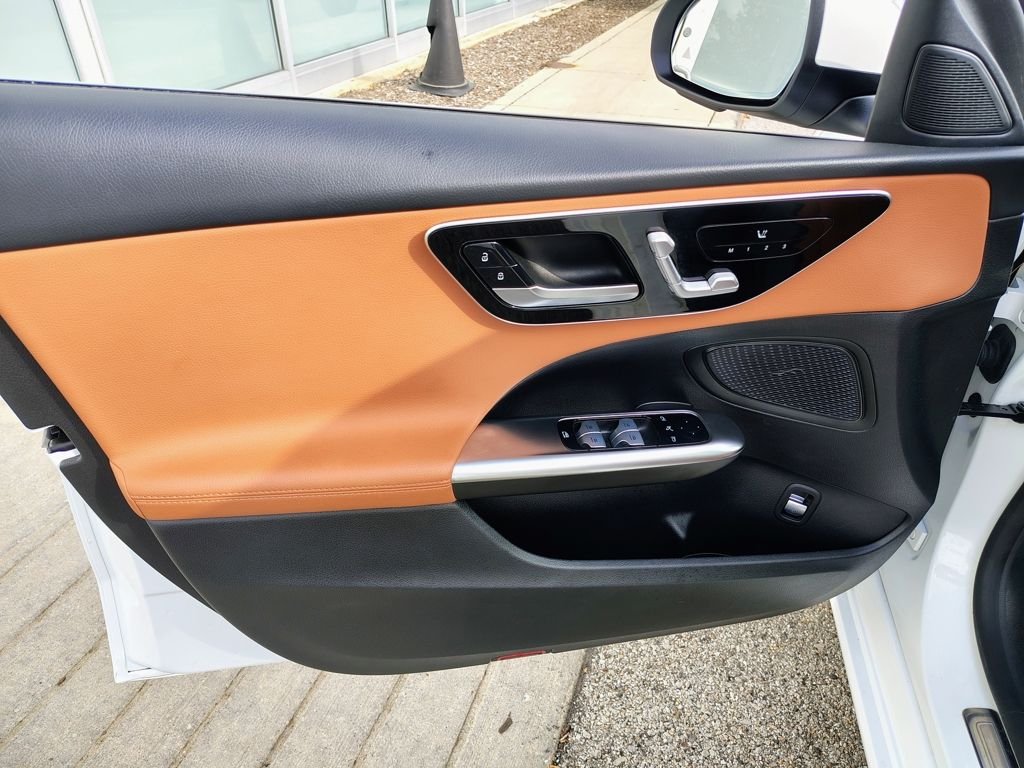 2025 Mercedes-Benz C-Class Sedan C 300 - Photo 15
