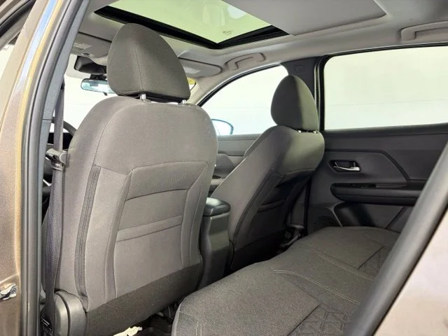 Used 2025 Brown Nissan SV image 20