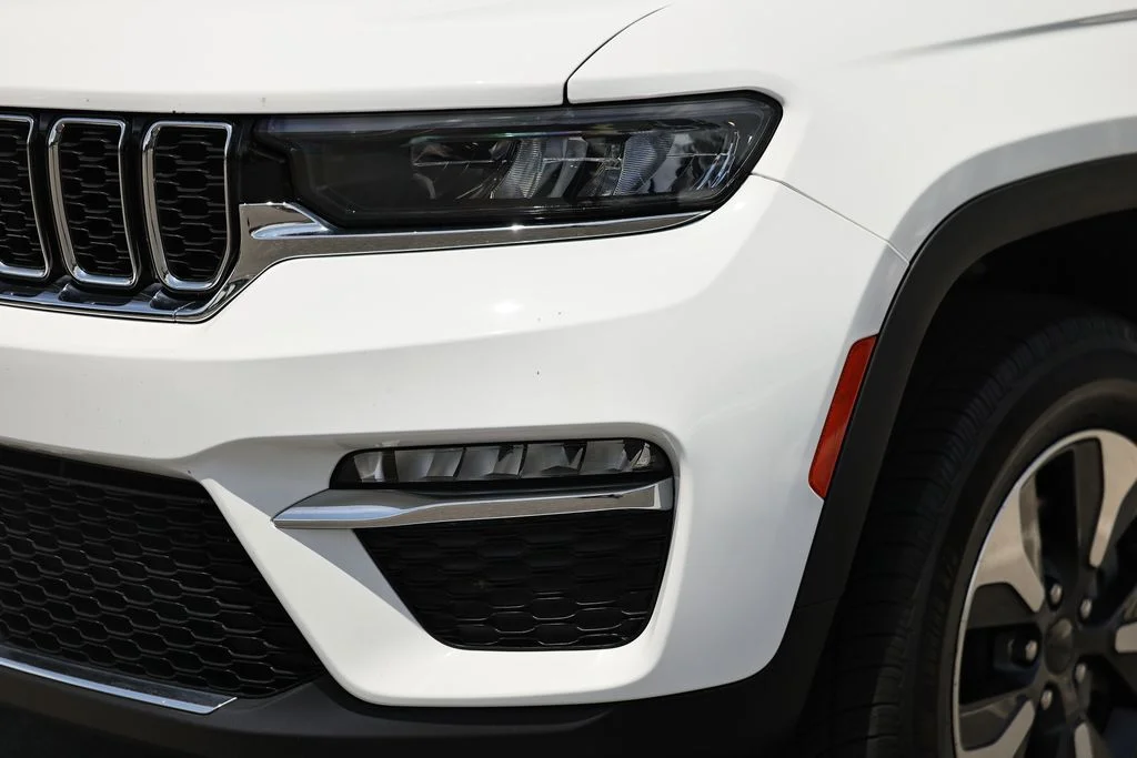 Used 2024 Bright White Clearcoat Jeep 4xe image 13