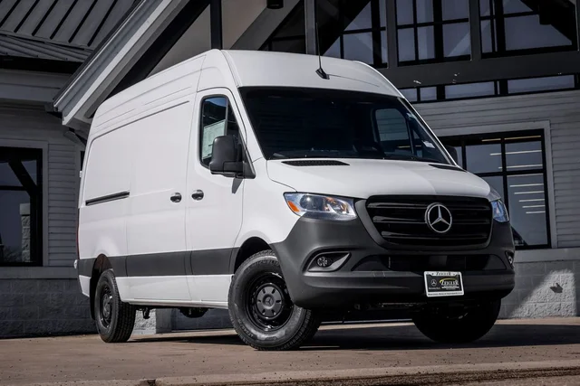 2026 Mercedes-Benz Sprinter 2500 Cargo 144 WB