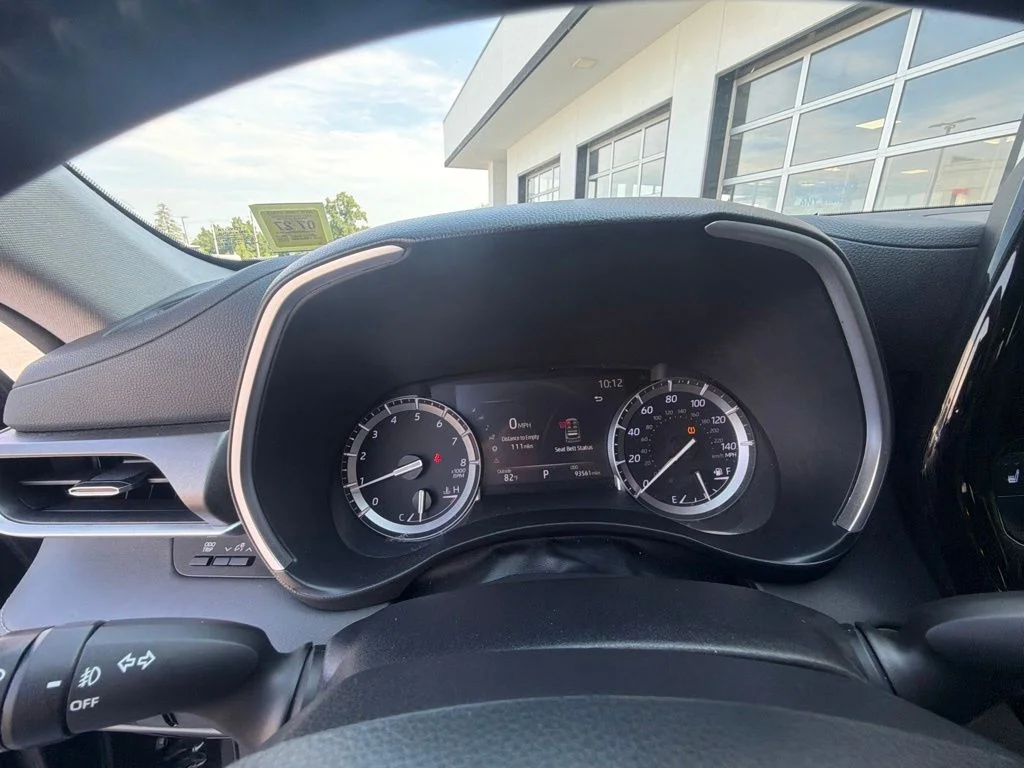 Used 2022 Black Toyota XLE image 34