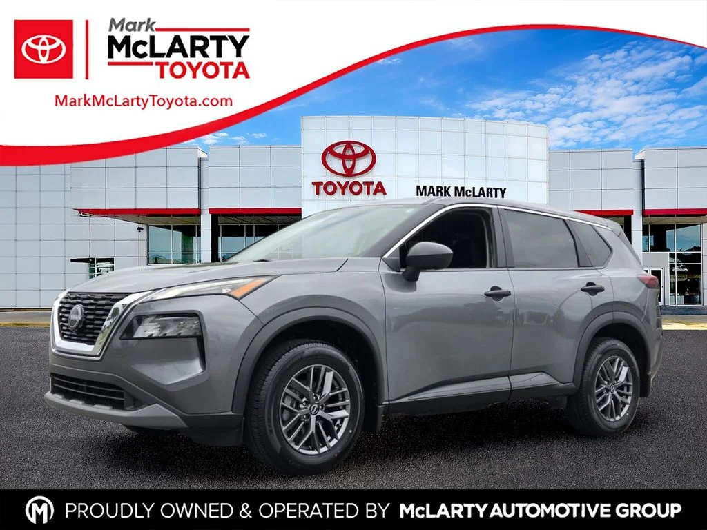 Used 2023 Gray Nissan S image 1