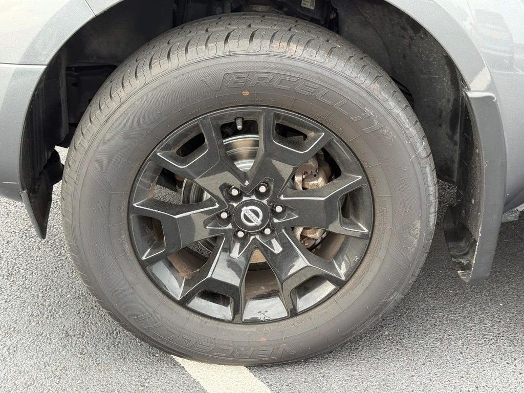 Used 2021 Gray Nissan SV image 7