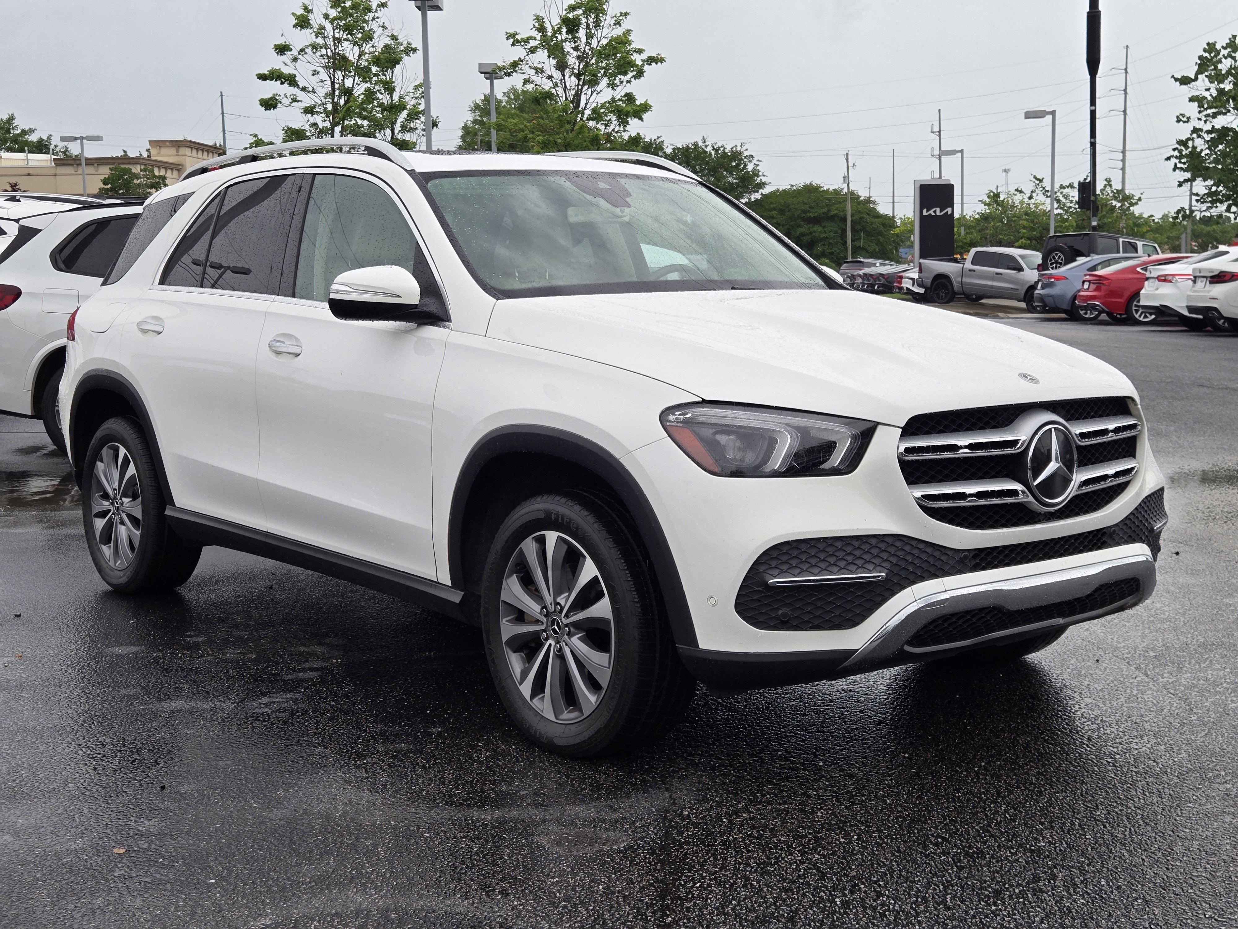 Used 2020 White Mercedes-Benz GLE 350 image 3