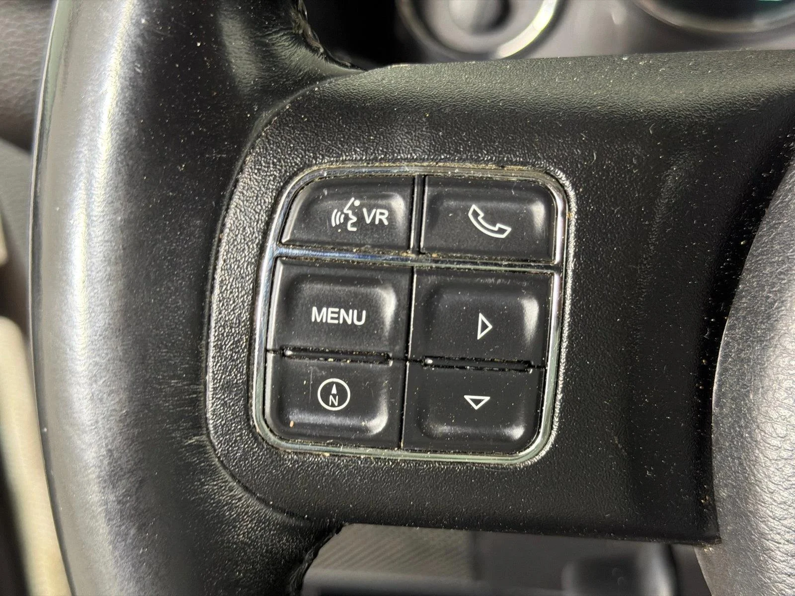 Used 2017 Red Jeep Sport image 25
