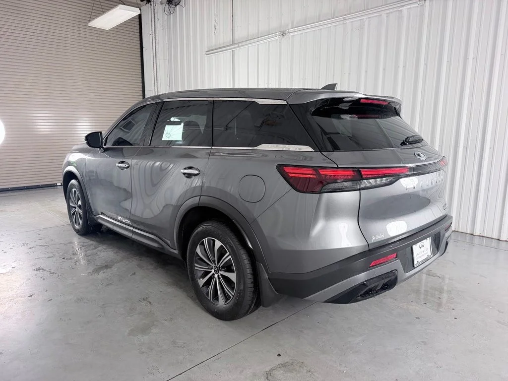 Certified Used 2023 Gray INFINITI PURE image 7