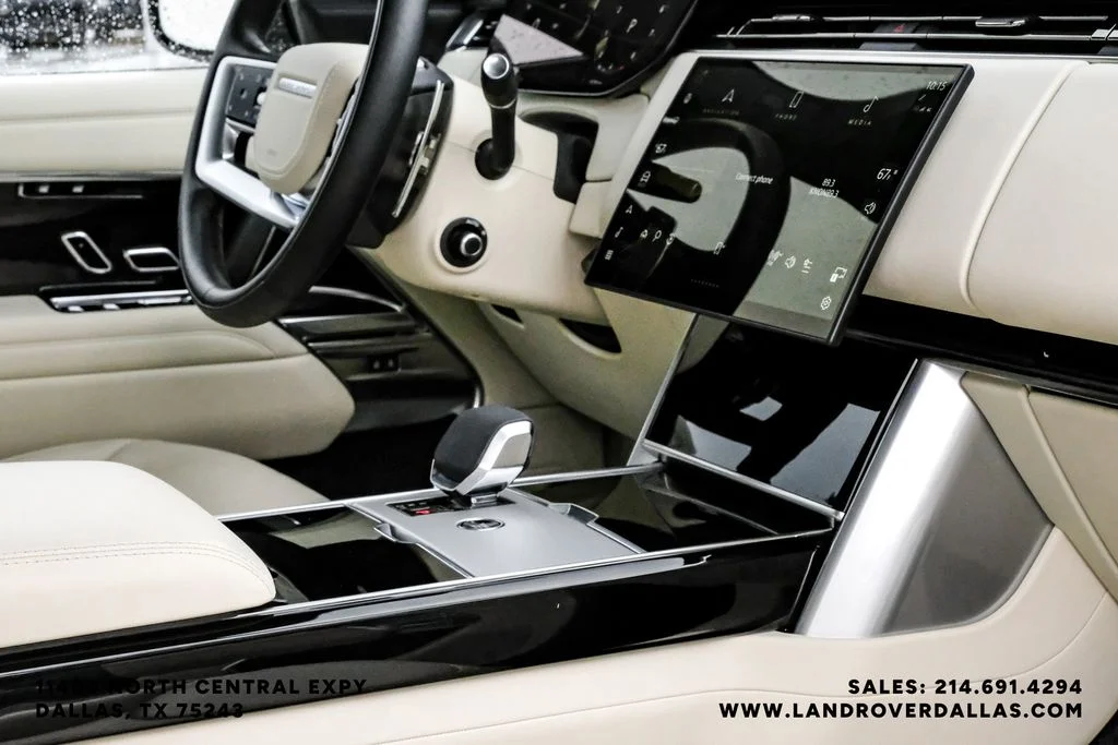 Certified Used 2025 Black Land Rover SE image 24
