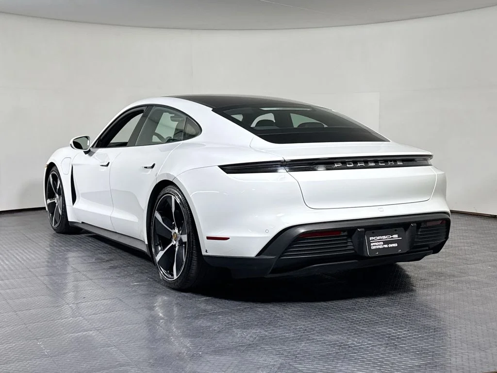 Used 2022 White Porsche  image 3