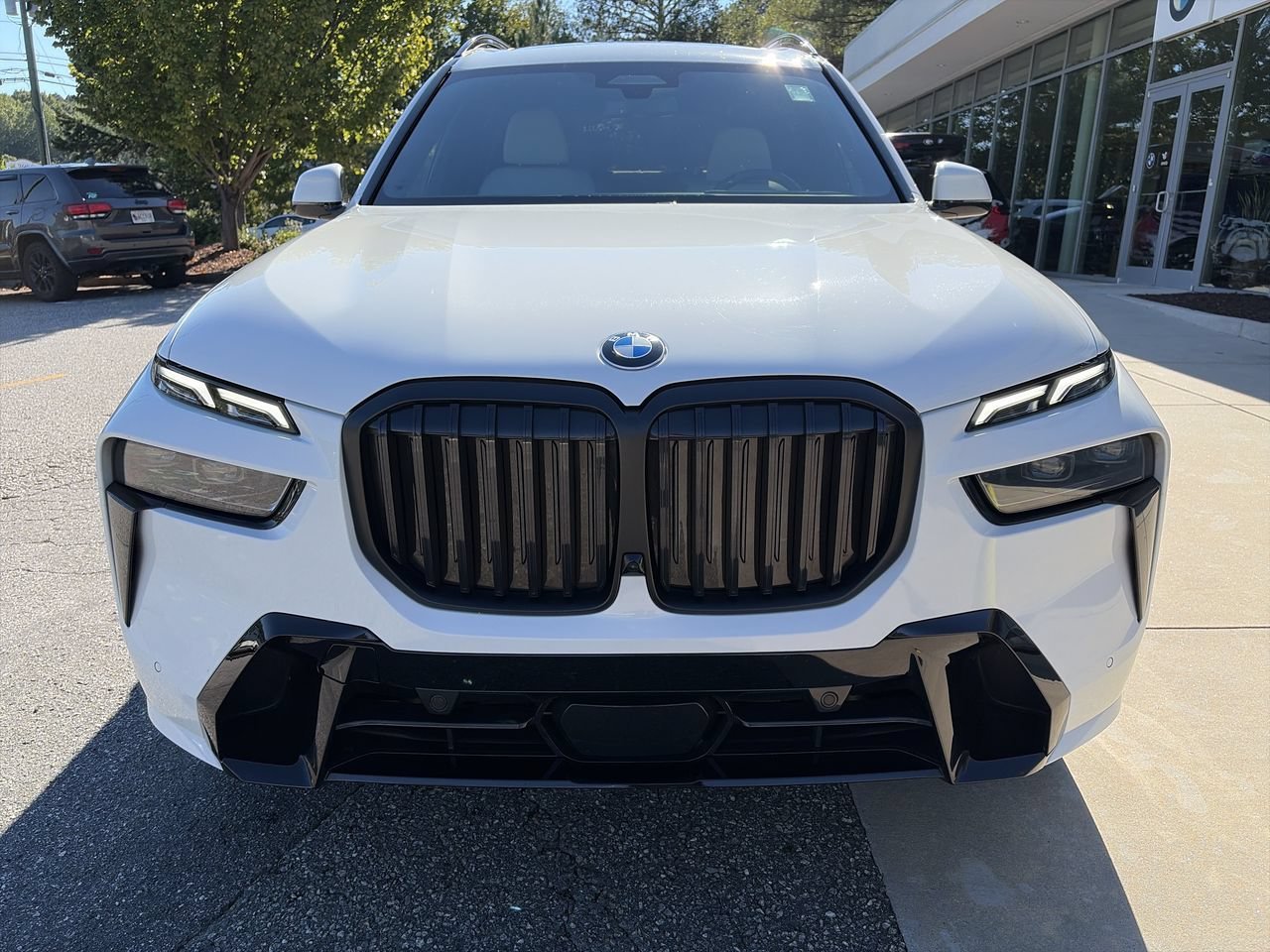 Used 2026 Alpine White BMW xDrive40i image 10