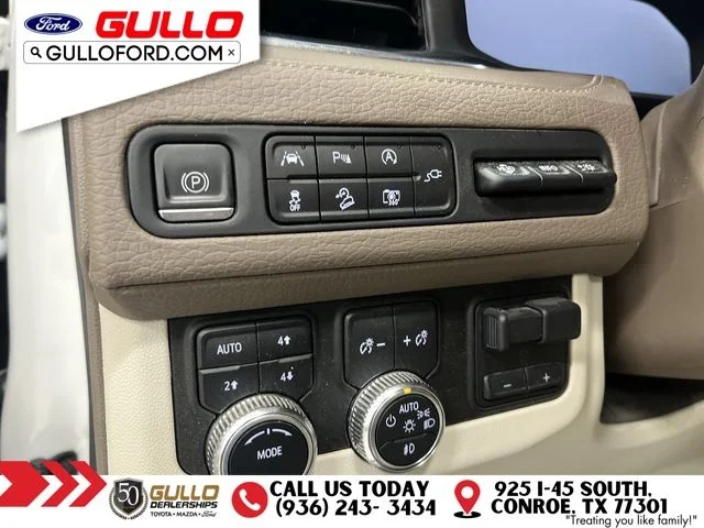 Used 2022 White Frost Tri-Coat GMC Denali image 20