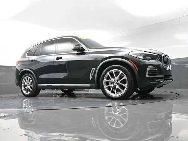 Used 2020 Black BMW sDrive40i image 51