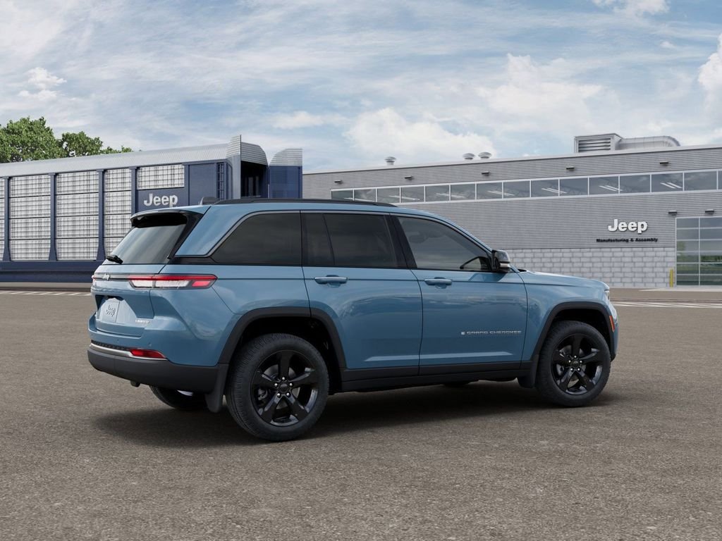 Used 2026 Blue Jeep Limited image 4