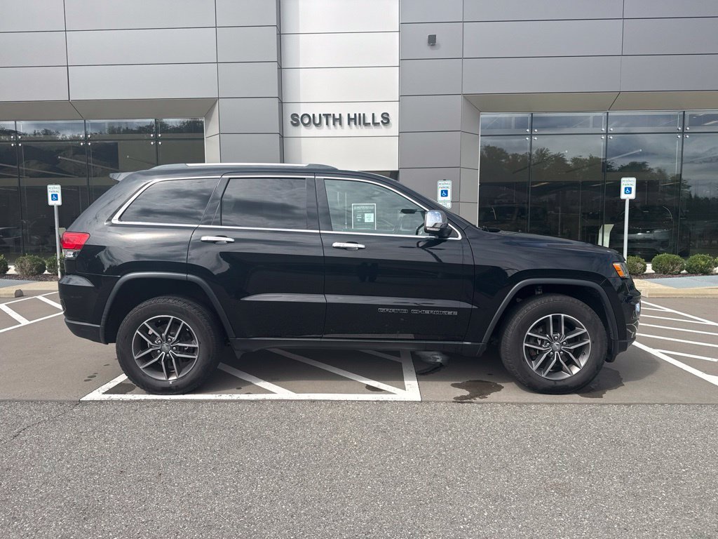 Used 2018 Diamond Black Jeep Limited image 5