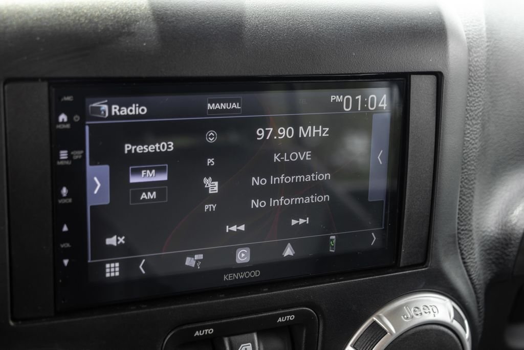 Used 2017 Black Jeep Unlimited Sahara image 17