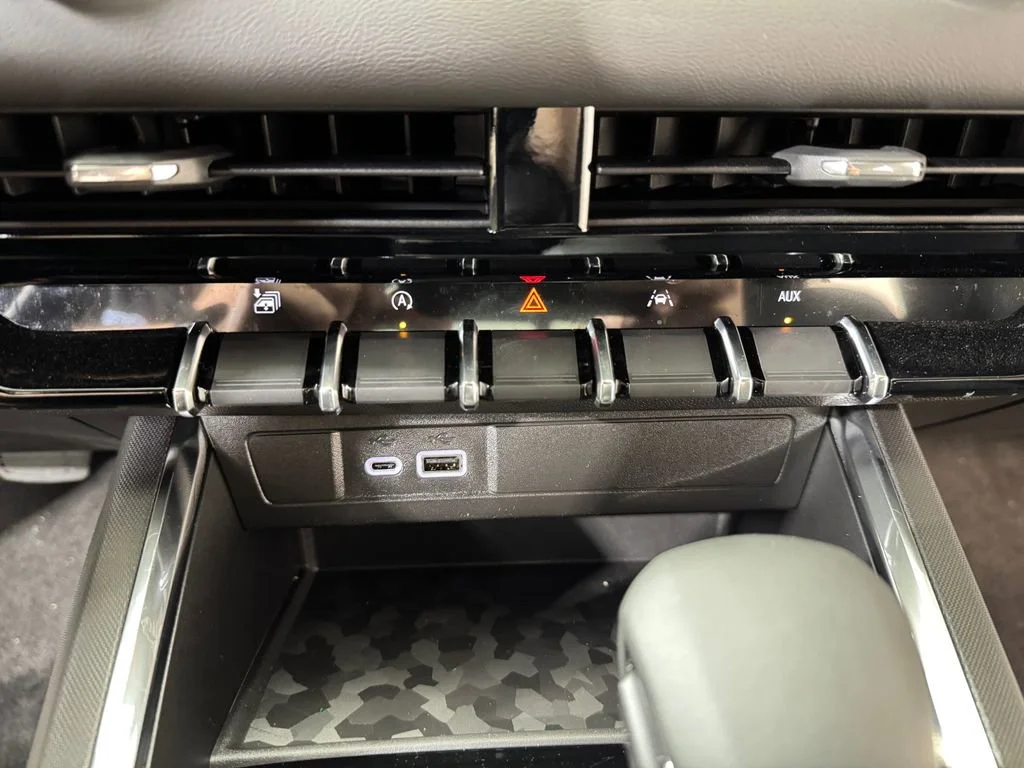 2026 GMC Canyon Elevation - Photo 10