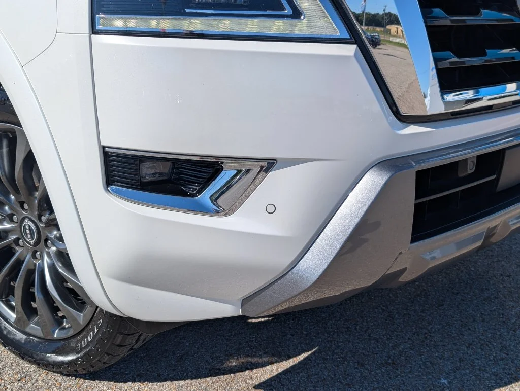 Used 2023 White Nissan Platinum image 10