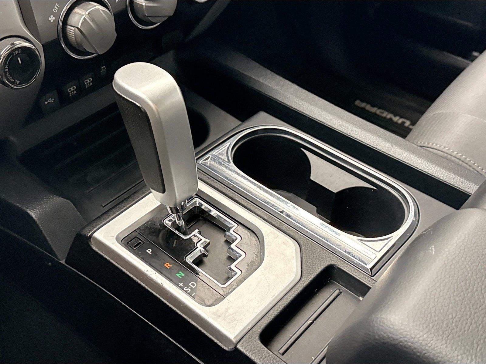 Used 2020 Midnight Black Metallic Toyota SR5 image 23