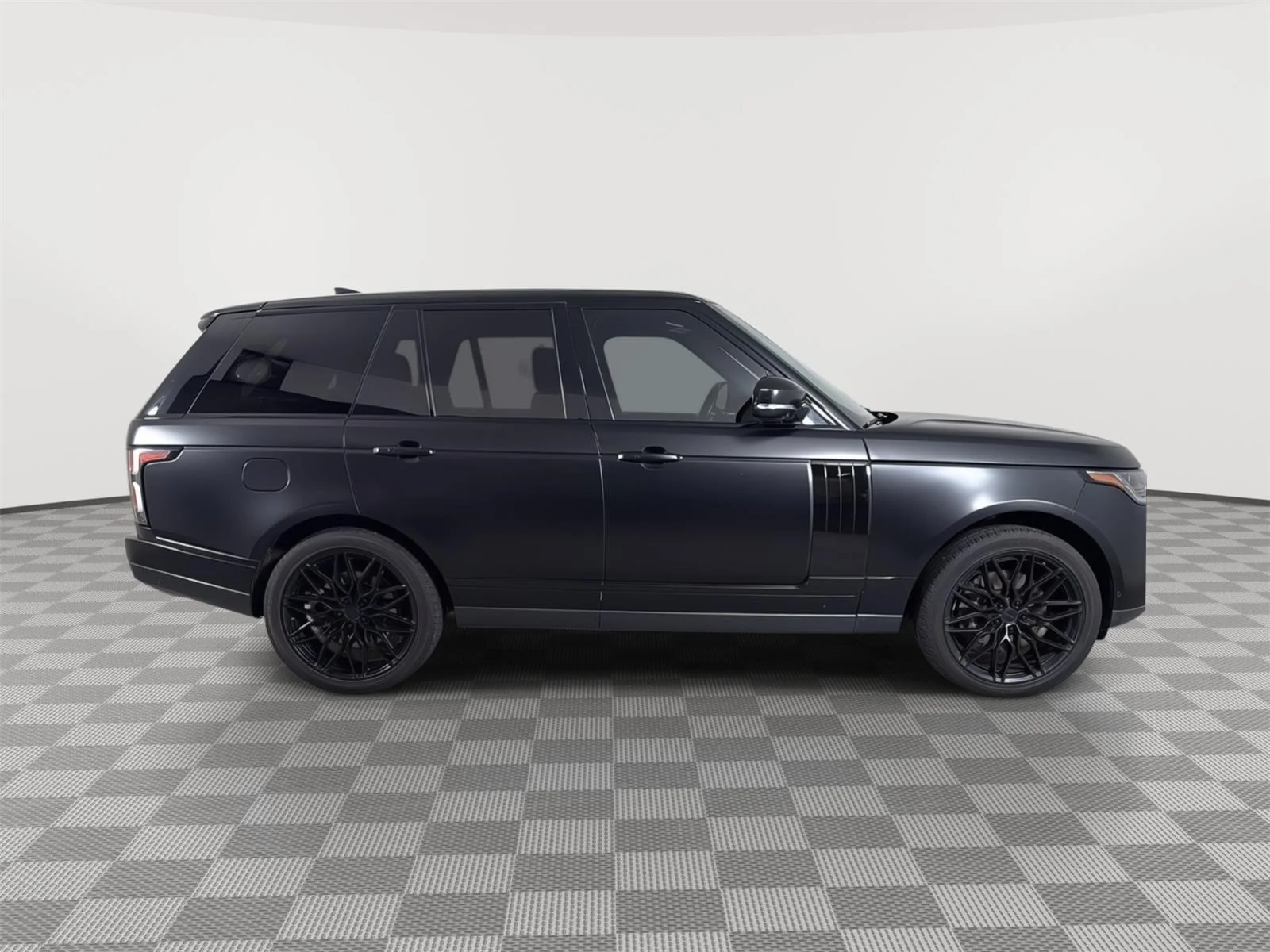 Used 2019 Santorini Black Metallic Land Rover SC image 8
