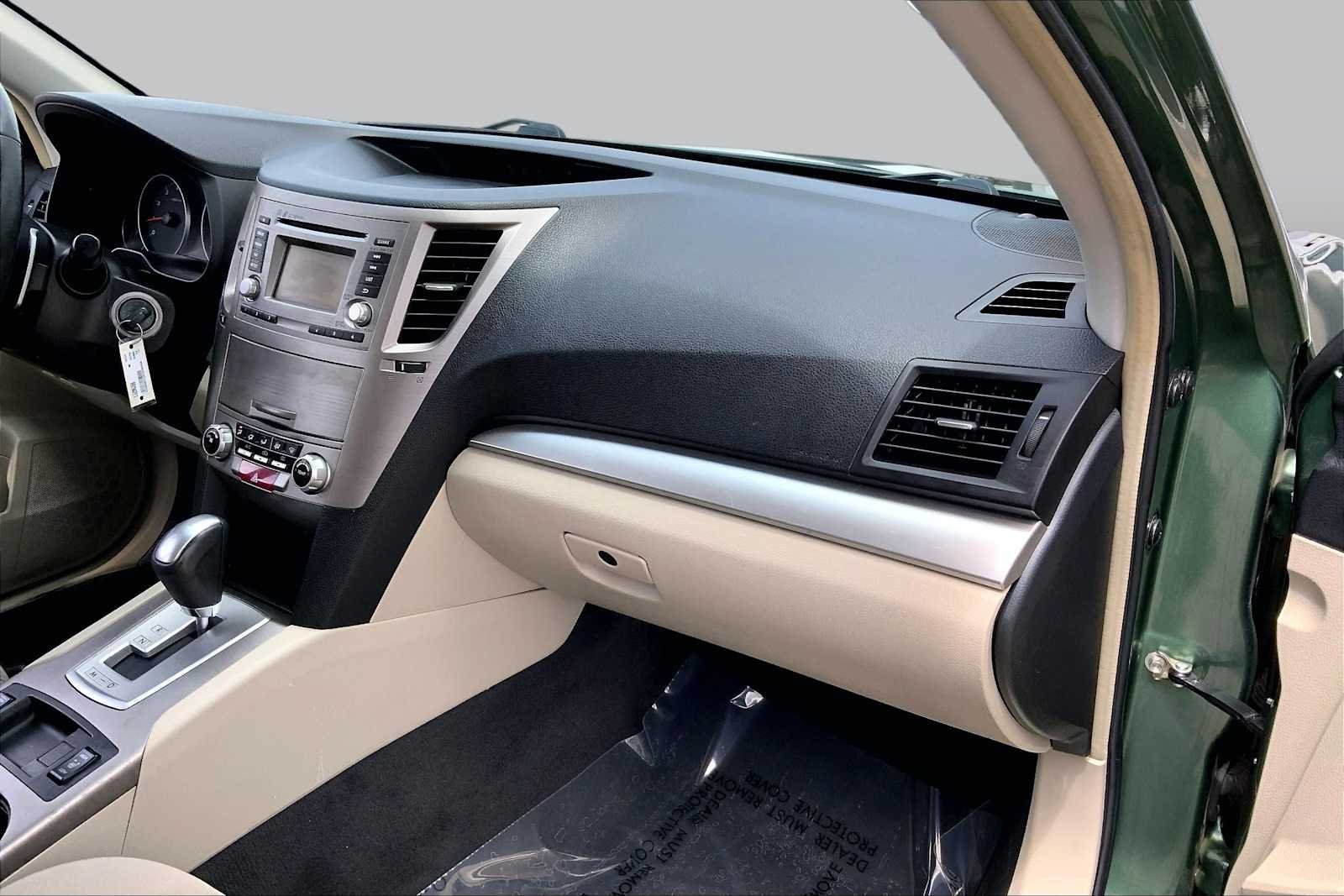 Used 2014 Cypress Green Pearl Subaru 2.5i Premium image 18