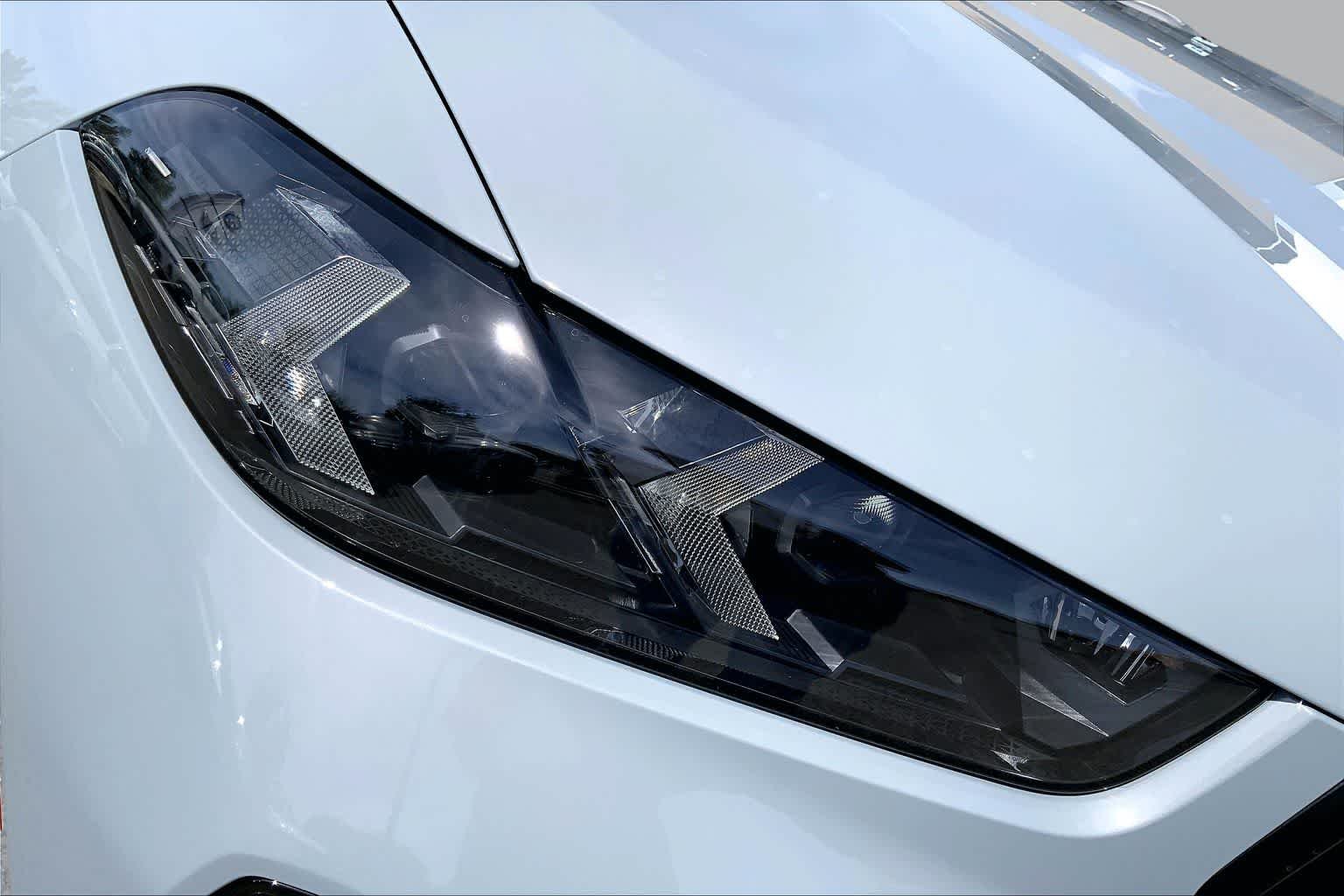 New 2027 Brooklyn Grey Metallic BMW xDrive40i image 13