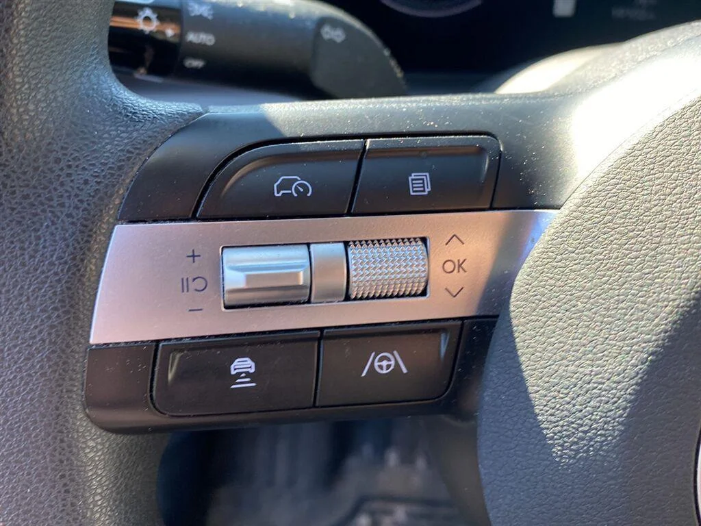 Used 2025 Ecotronic Gray Matte Hyundai SEL image 19