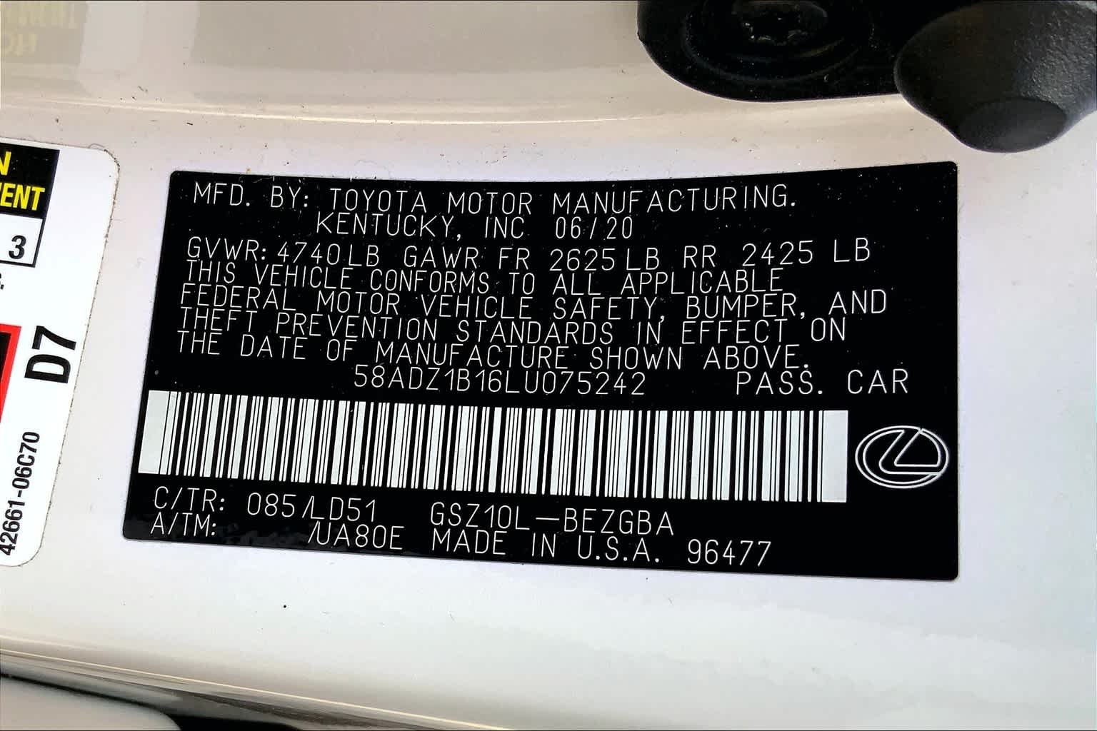 Used 2020 Eminent White Pearl Lexus  image 36